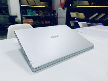 Acer Aspire 5 [ Like New ]