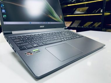 Acer Aspire A715 - 42  