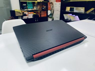 Acer Nitro 5 [ GTX 1050Ti ]