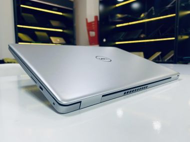 Dell Inspiron 5593 [ Like New ]