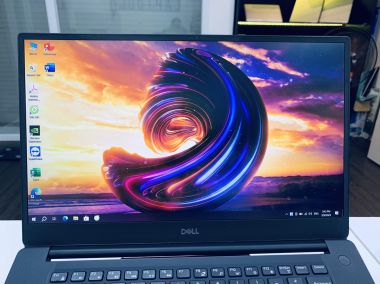 Dell XPS 7590 [ Like New ]